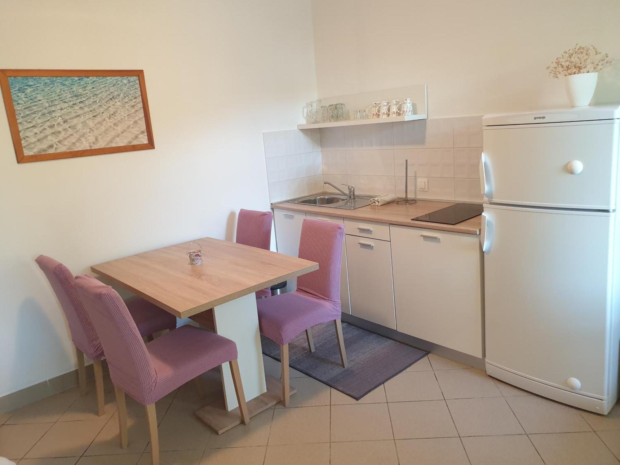 Apartments Marina Sveti Filip i Jakov Ruang foto