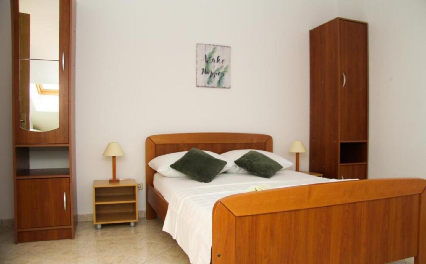 Apartments Marina Sveti Filip i Jakov Bagian luar foto